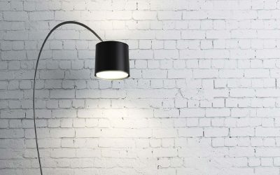 Malowanie ściany z cegieł – czy to na pewno dobry pomysł? 3 stylowe propozycje aranżacyjne