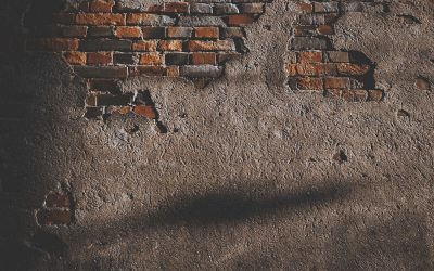 Naprawa ścian przed malowaniem – praktyczny poradnik